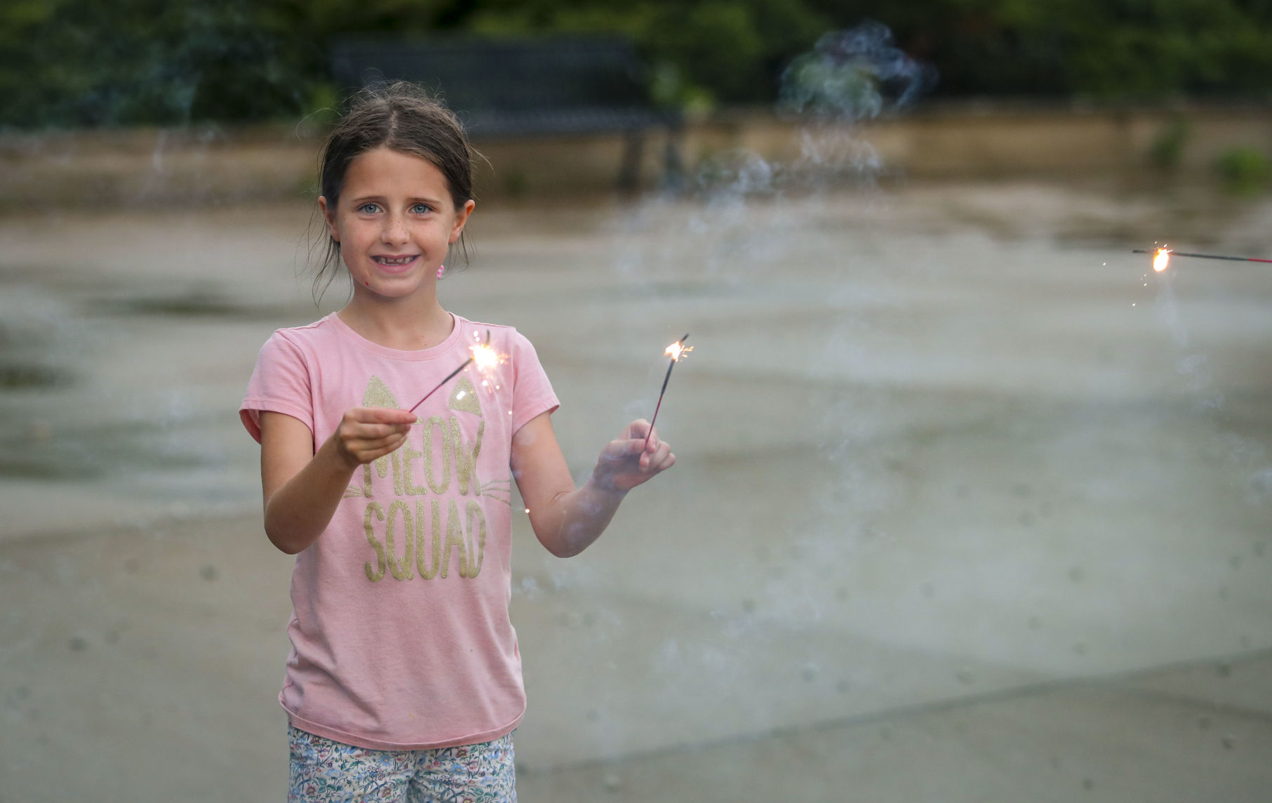 070419-mda-nws-redwhiteboom-009
